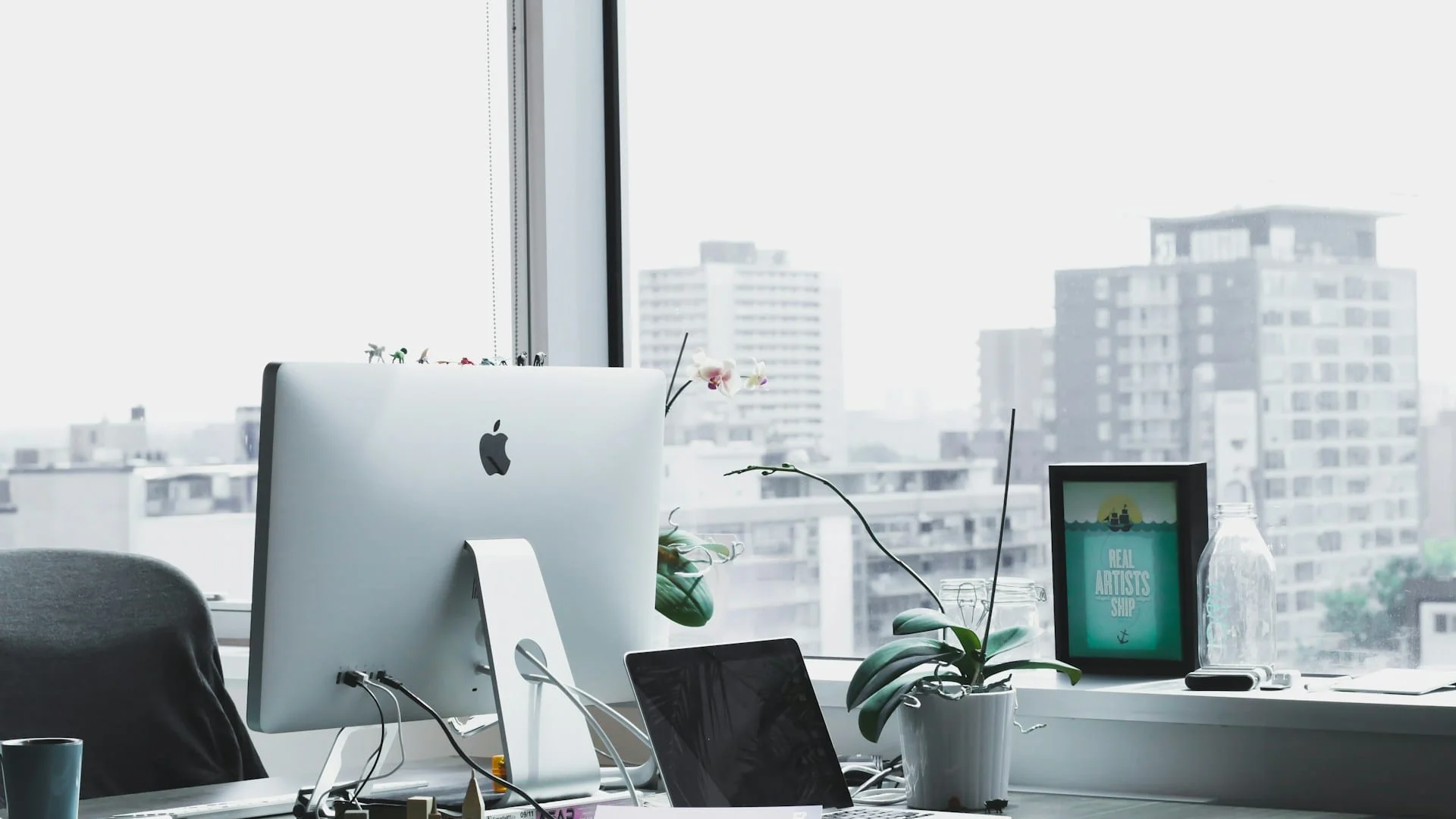 Contact Hotel Izvor d.o.o. Aranđelovac Serbia - friendly staff ready to assist with your wellness retreat